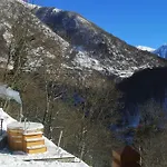 L'escale Pyreneenne * Melles