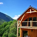 L'escale Pyreneenne * Melles