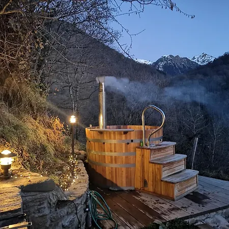 L'escale Pyreneenne Chalé