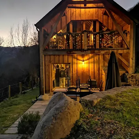L'escale Pyreneenne * Melles
